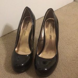 Steve Madden Black Pumps